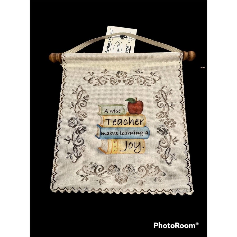 NWT Heritage Lace A Wise Teacher Wall Hanging